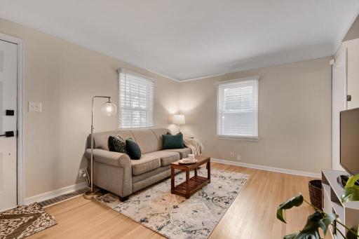 3044 Idaho Ave S - MLS Sized - 002 - 02 Living Room.jpg