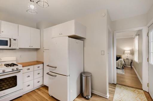3044 Idaho Ave S - MLS Sized - 007 - 07 Kitchen.jpg