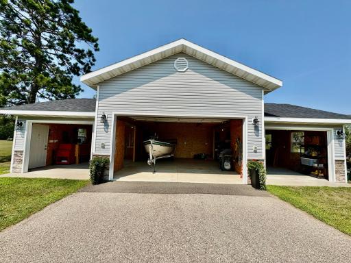 8035 Moidore Drive NW, Bemidji, MN 56601
