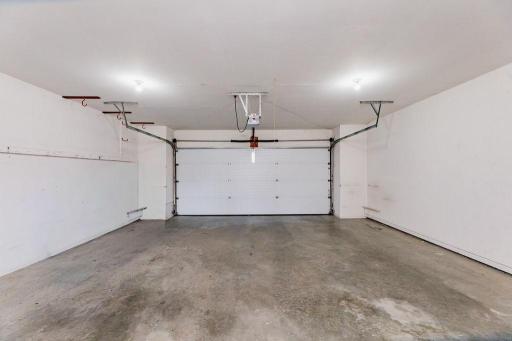 2536 University Drive S, D, Fargo, ND 58103