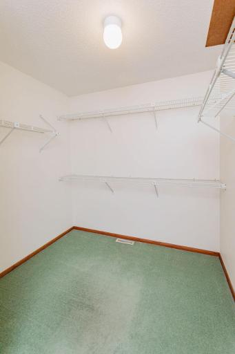 2536 University Drive S, D, Fargo, ND 58103