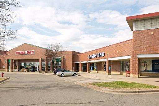 Nearby West Ridge Market includes shops like Trader Joes, Barnes and Noble, Dick's Sporting Goods, Blackwater Coffee and CafÃ©, and more.