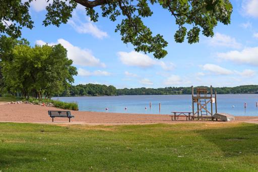 Medicine Lake nearby. "It is the second-largest lake in the Twin Cities metropolitan area, covering 936 acres with an average depth of 16 feet and a maximum depth of 49 feet."