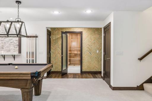 5 Deerwood Lane N, Minneapolis, MN 55441