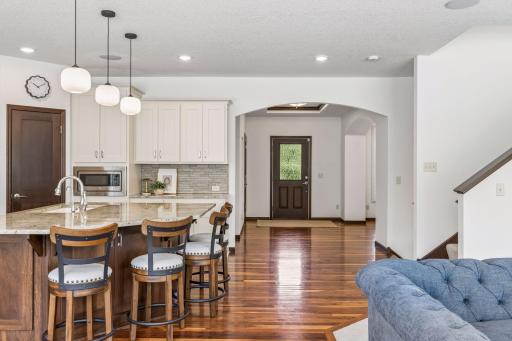 5 Deerwood Lane N, Minneapolis, MN 55441