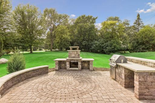 5 Deerwood Lane N, Minneapolis, MN 55441