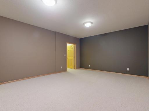 578 92nd Street NW, Buffalo, MN 55313