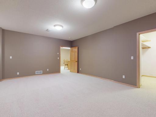 578 92nd Street NW, Buffalo, MN 55313