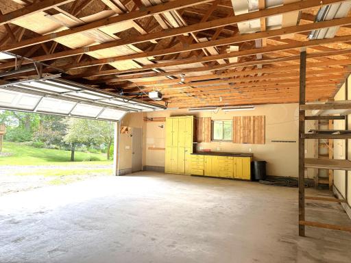 36x26 detached garage! workshop / subpanel