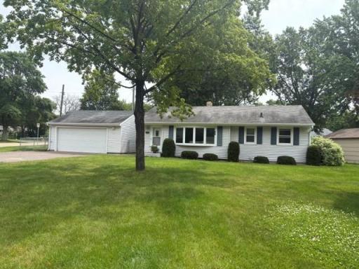 3834 Dennis Lane, White Bear Lake, MN 55110