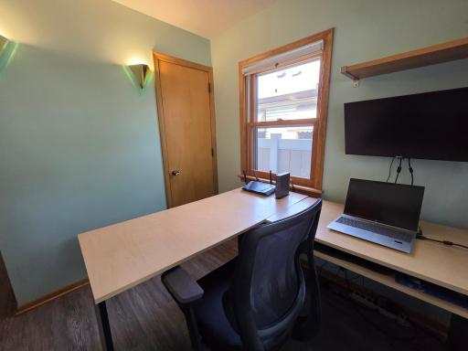 Another view, showing the closet.