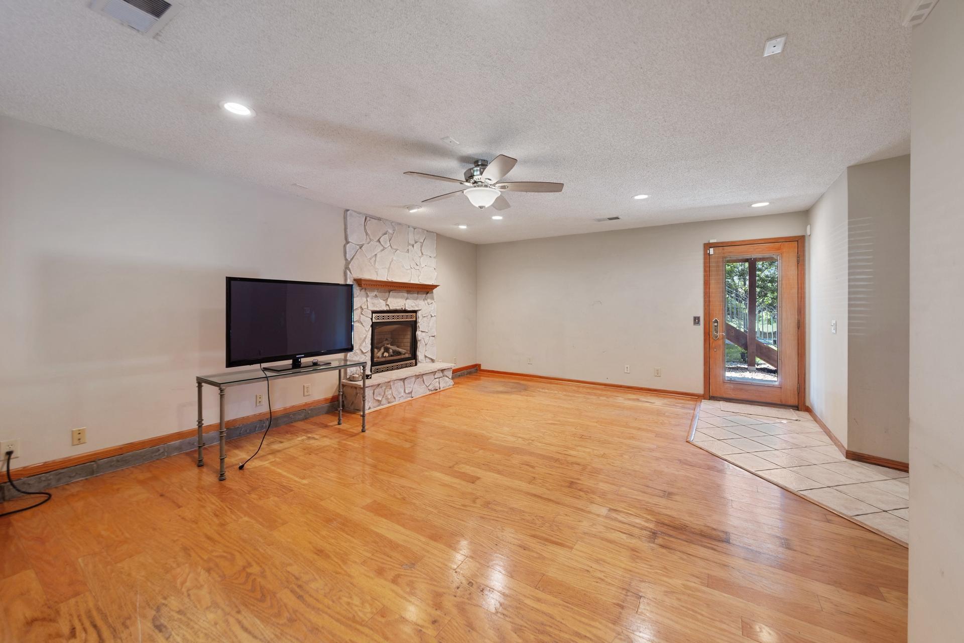 Walkout LL Family Room w/FP