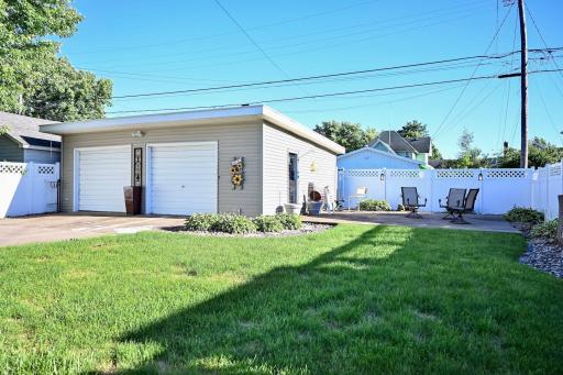 557 E 2nd Street, Winona, MN 55987
