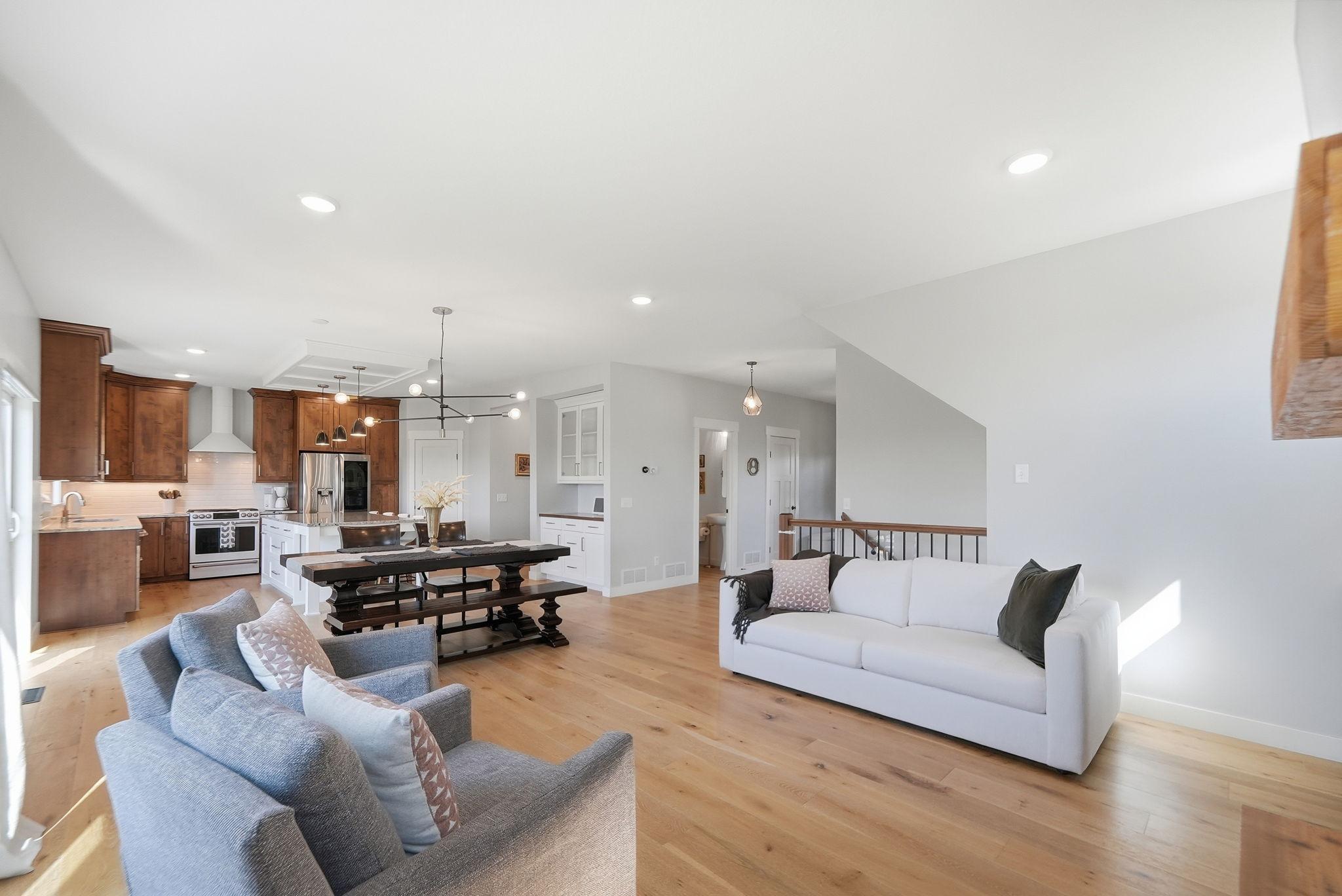 Kitchen/dining room/living room