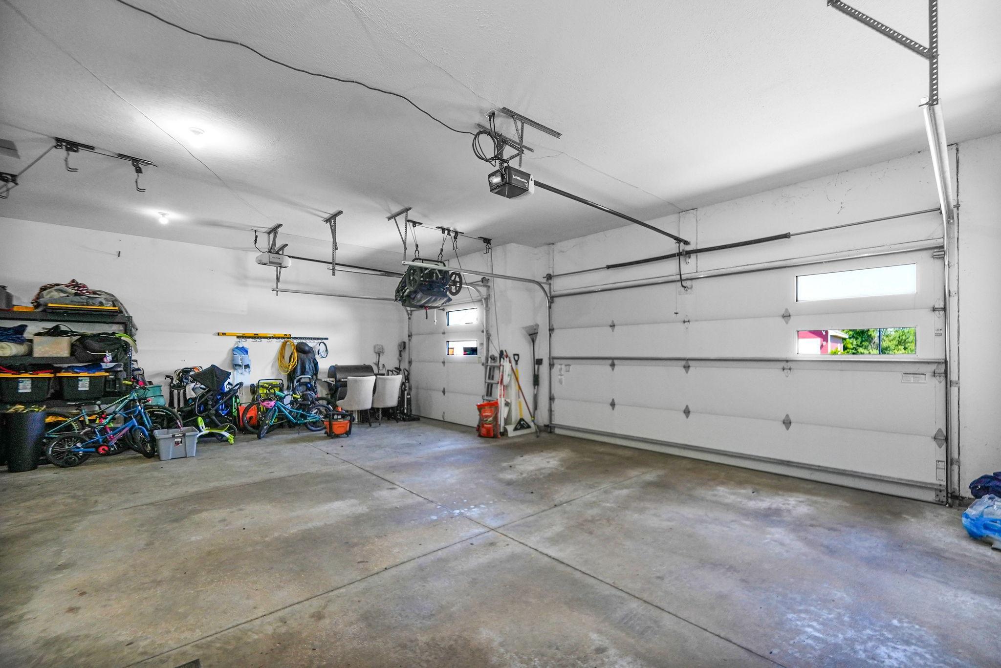 3 Car Garage