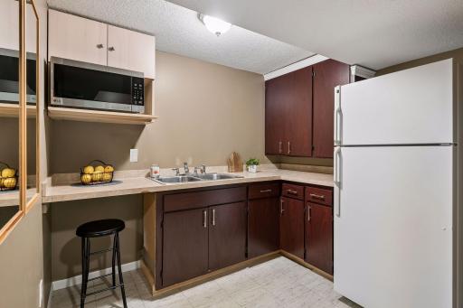 5616 W 78th Street, Minneapolis, MN 55439