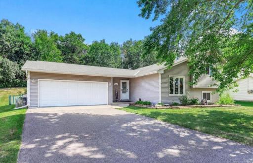 8594 Underwood Lane N, Osseo, MN 55369