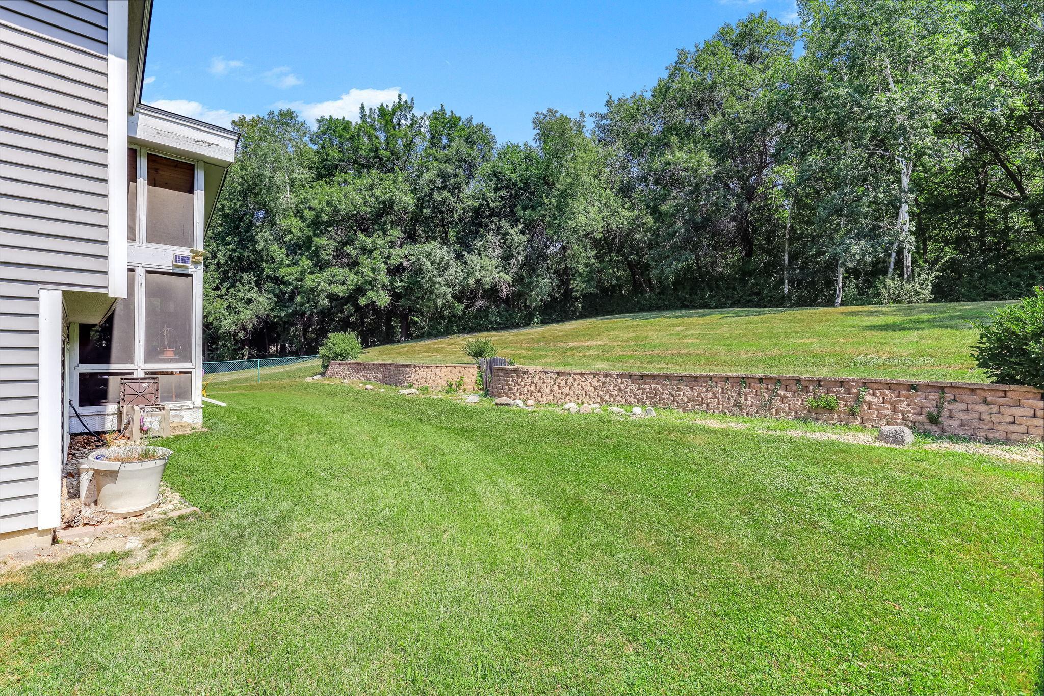 31-web-or-mls-8594-Underwood-Ln-31.jpg