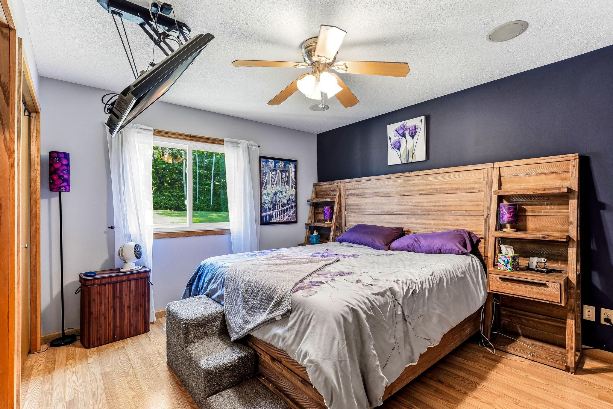 19-web-or-mls-8594-Underwood-Ln-19.jpg