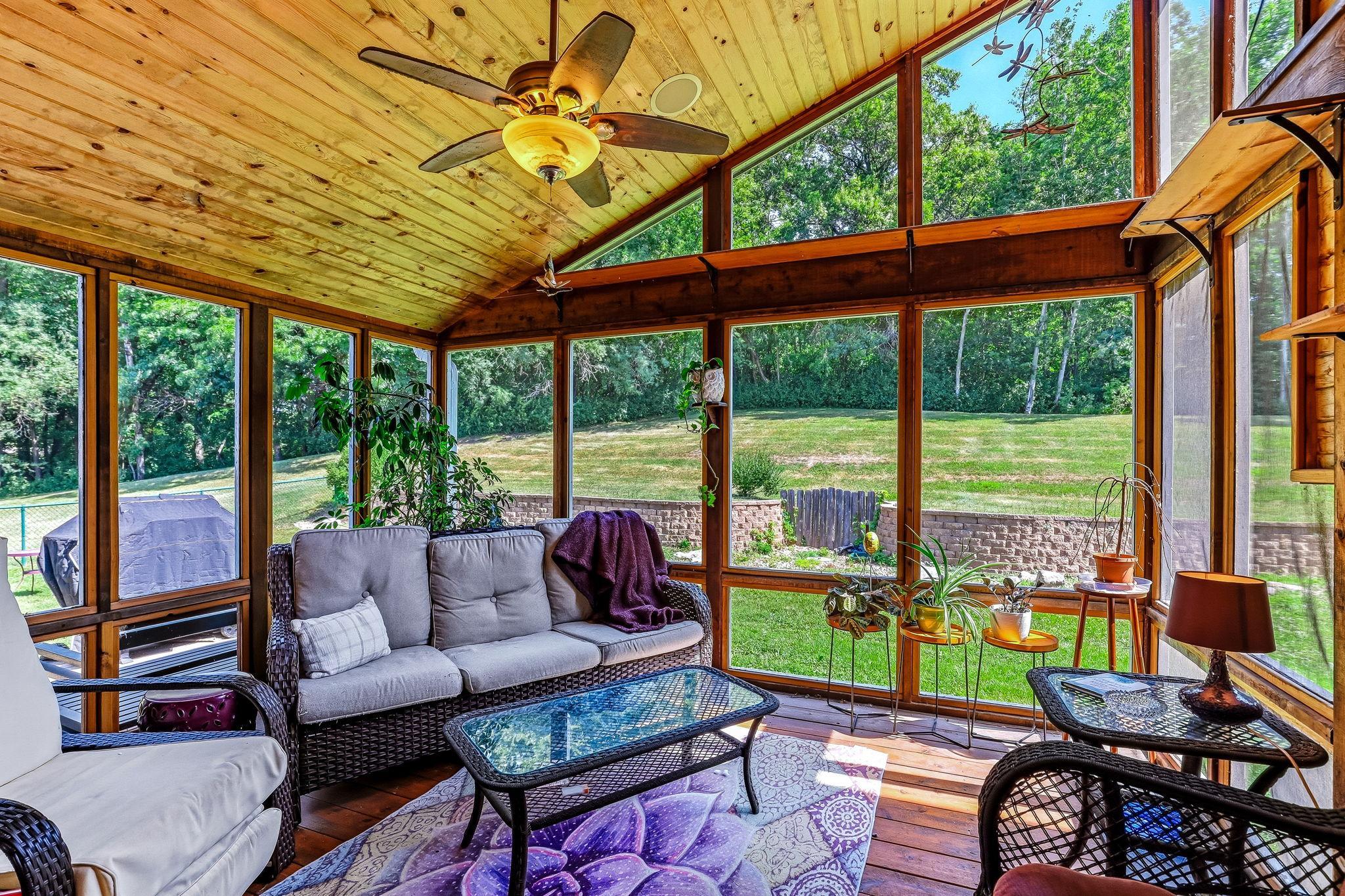 17-web-or-mls-8594-Underwood-Ln-17.jpg