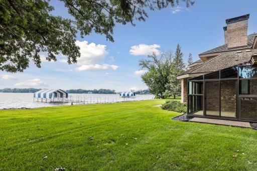 5360 Howards Point Road, Excelsior, MN 55331