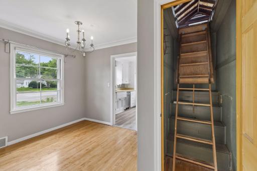 1445 Larpenteur Avenue W, Saint Paul, MN 55113