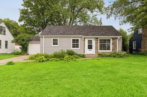 1445 Larpenteur Avenue W, Saint Paul, MN 55113