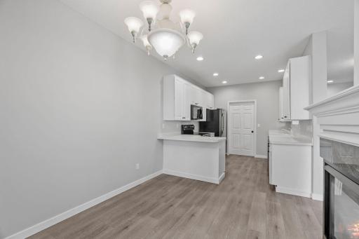 19-web-or-mls-19754 Meadowlark Way-19.jpg