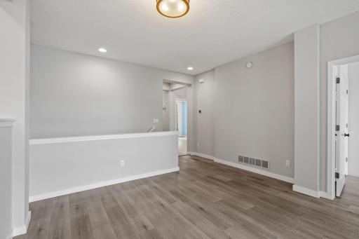 17-web-or-mls-19754 Meadowlark Way-17.jpg