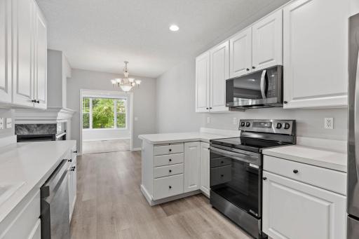 22-web-or-mls-19754 Meadowlark Way-22.jpg
