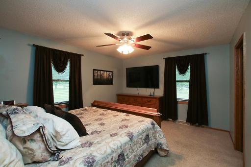 19634 Skyview Circle, Hutchinson, MN 55350