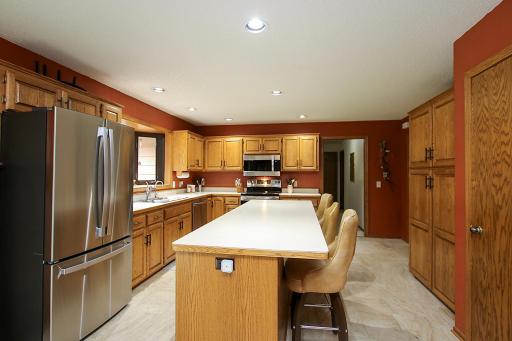19634 Skyview Circle, Hutchinson, MN 55350