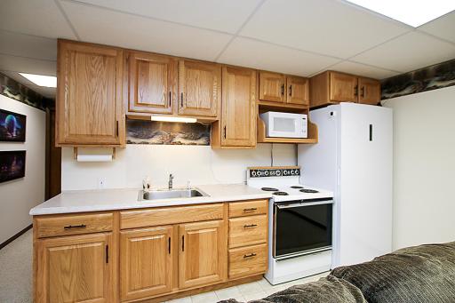 19634 Skyview Circle, Hutchinson, MN 55350