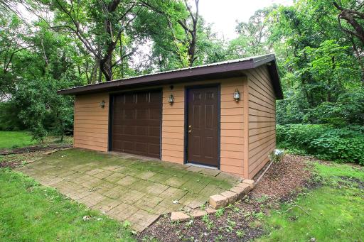 19634 Skyview Circle, Hutchinson, MN 55350