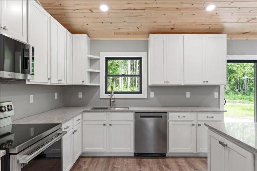 121 Ridgeway Path, Walker, MN 56484