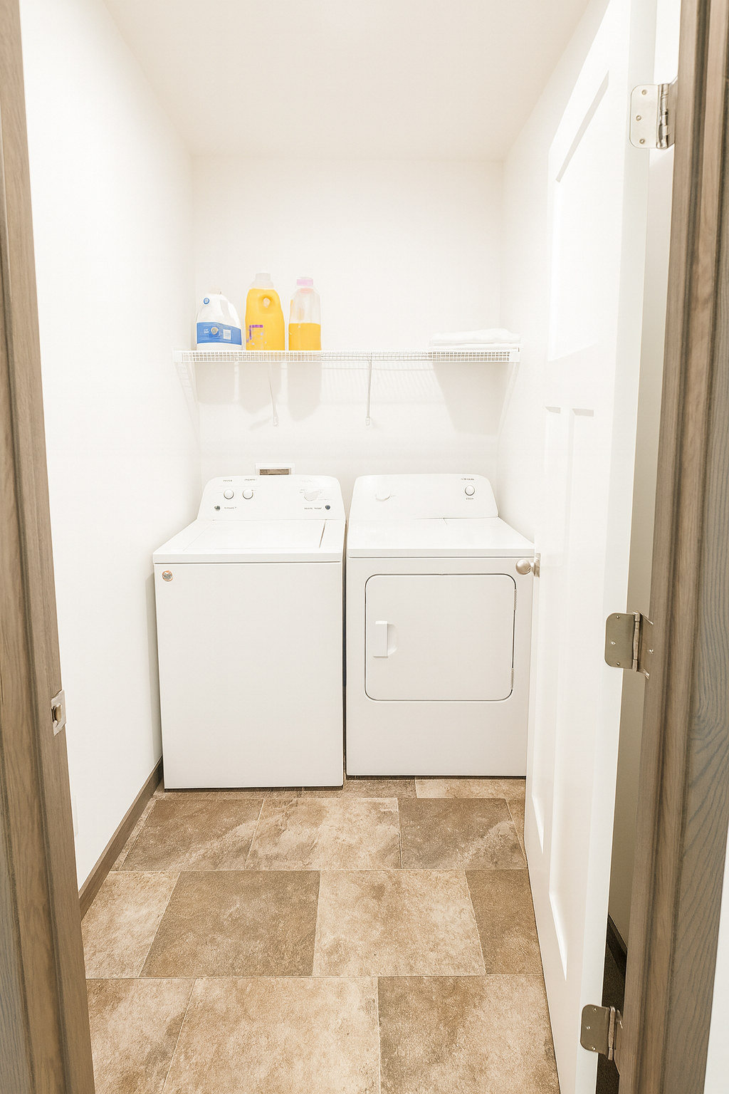 Pic 15 Laundry Room.png