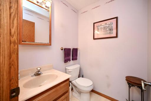 18 Half Bathroom.jpg