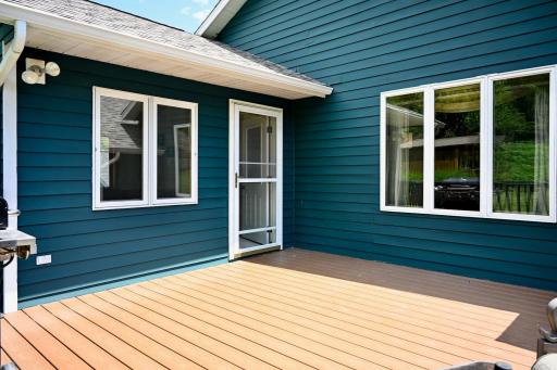 34 Back Deck III.jpg
