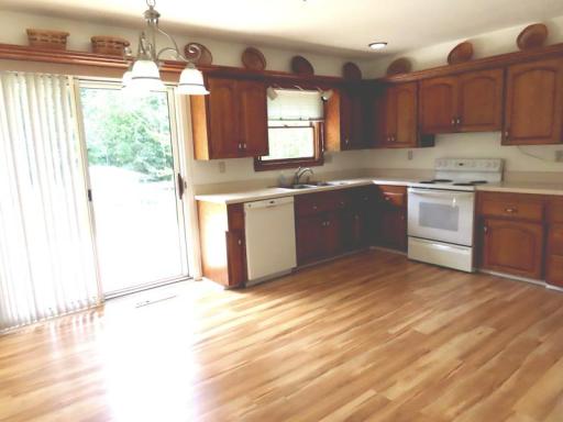 111 Bottineau dinette to kitchen.jpg