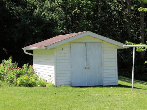 111 Bottineau yard shed 2.jpg