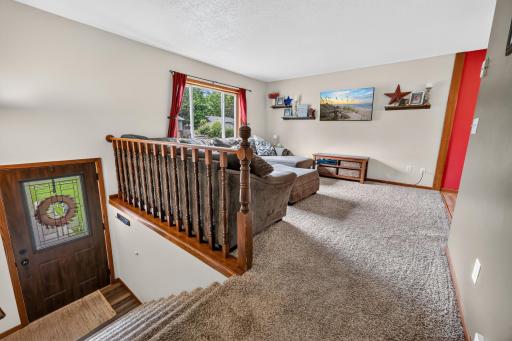 880 Pearl View Drive, Sauk Rapids, MN 56379
