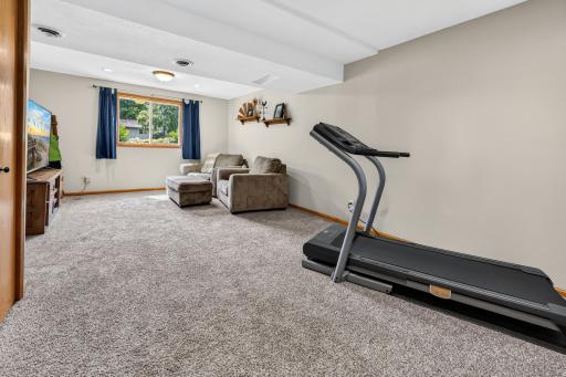 880 Pearl View Drive, Sauk Rapids, MN 56379