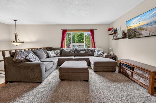 880 Pearl View Drive, Sauk Rapids, MN 56379