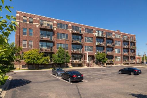 1901 E Hennepin Avenue, 305, Minneapolis, MN 55413