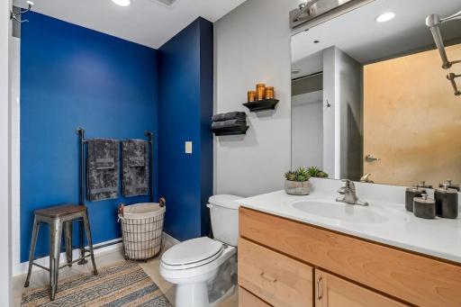 1901 E Hennepin Avenue, 305, Minneapolis, MN 55413
