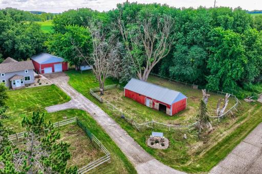 The barn with location on the property to the house