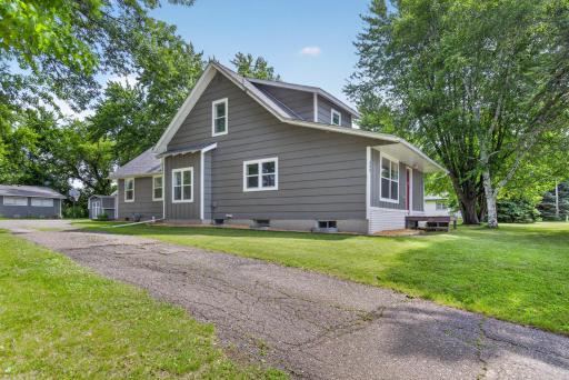500 8th Street SE, Braham, MN 55006
