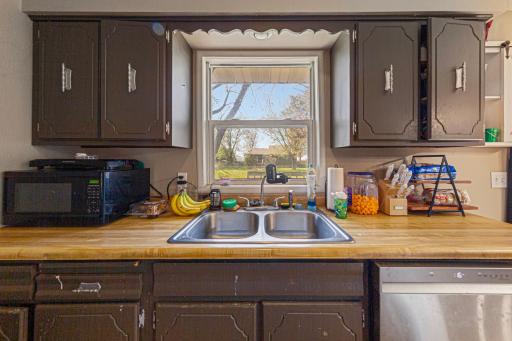 404 3rd Avenue, Pemberton, MN 56078