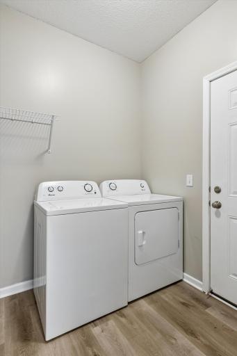 4147 Blakewood Drive, Shakopee, MN 55379