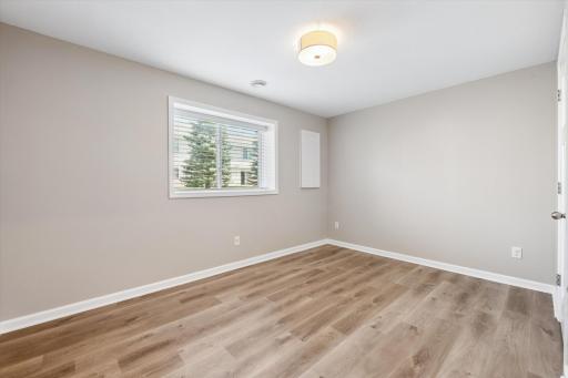 4147 Blakewood Drive, Shakopee, MN 55379